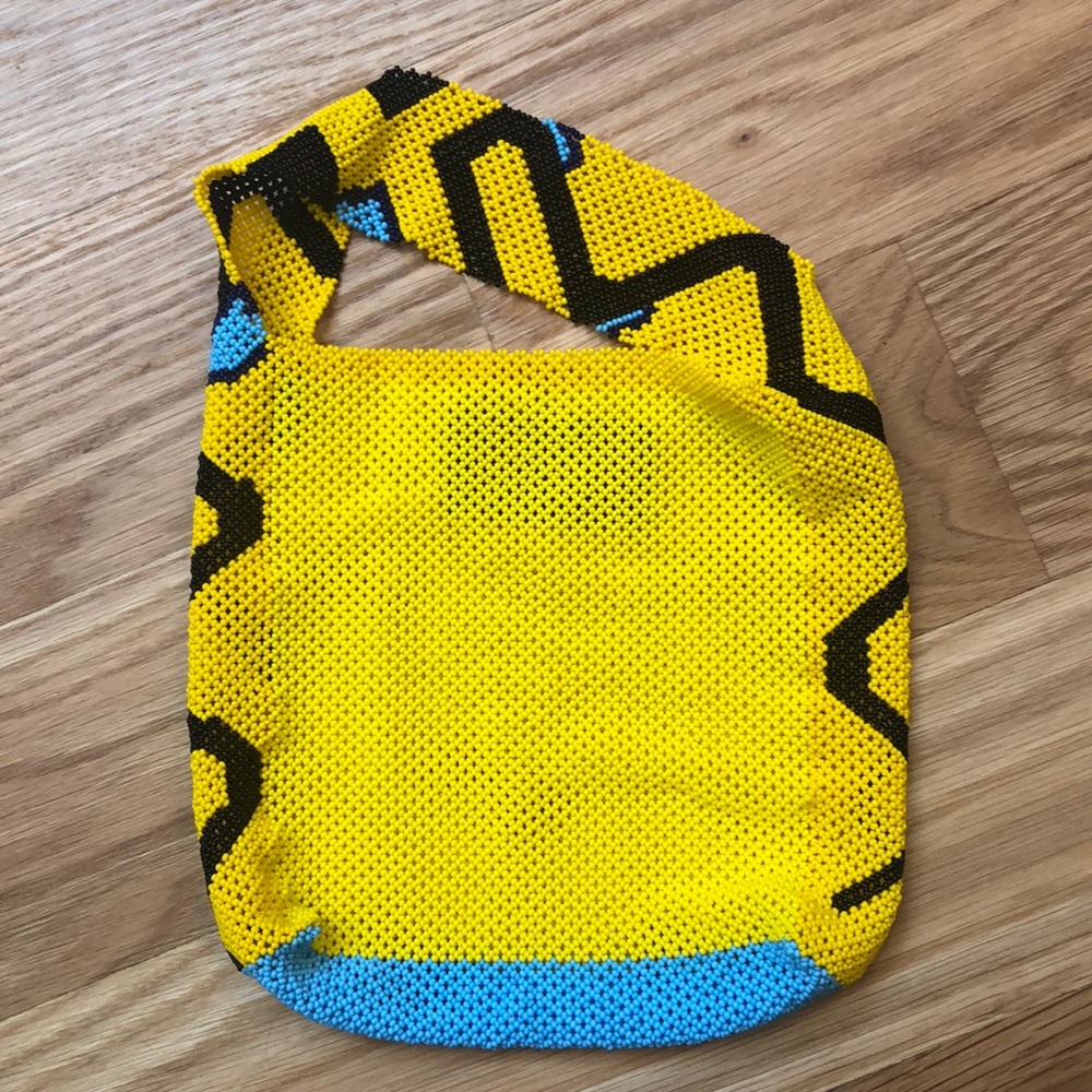 Truss beaded bag